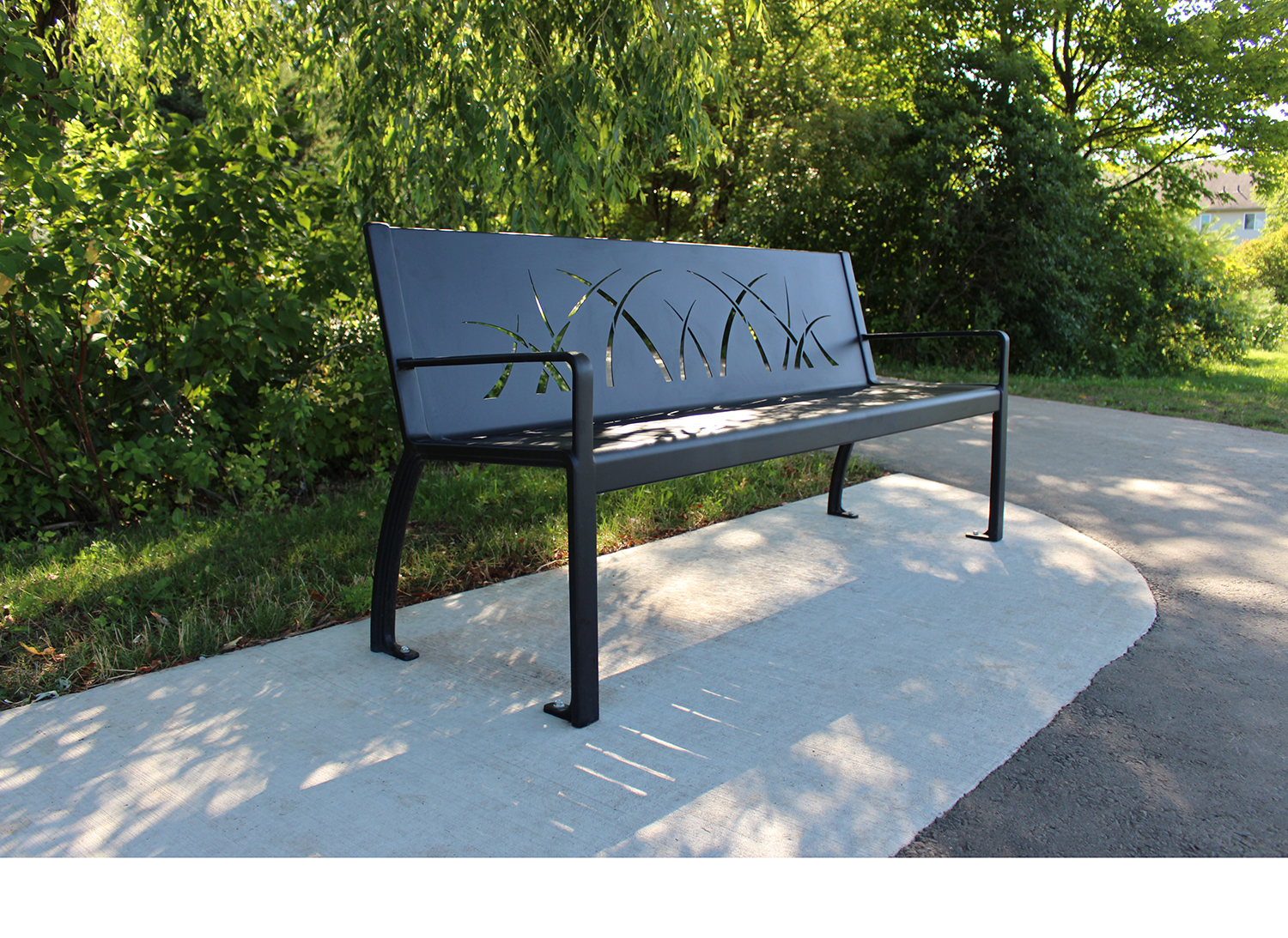 970 grass pattern bench at Tansley Woods Park