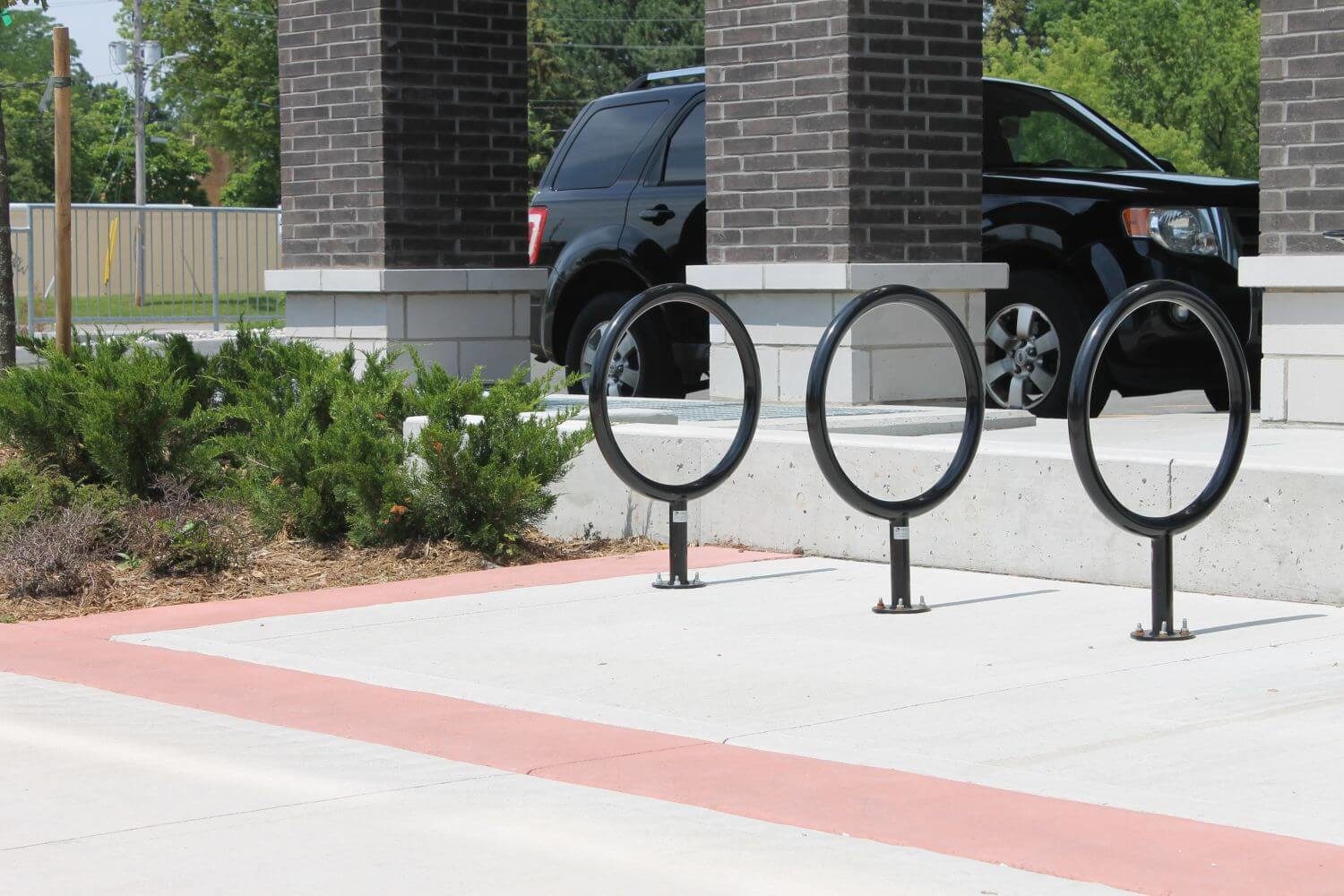 100 Series - 150 Bike Racks 150 Series Bike Rack painted black