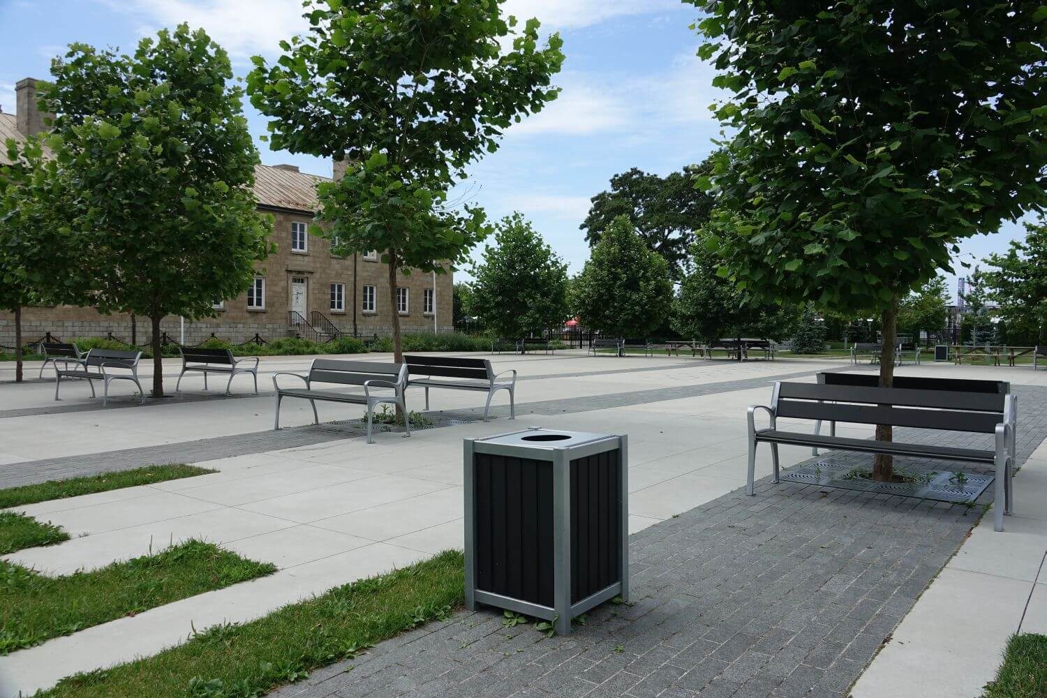 HOME_INSTALLATIONS_WASTE & RECYCLING_Hotel X_1050 Trash Waste Recycling Bin near Benches