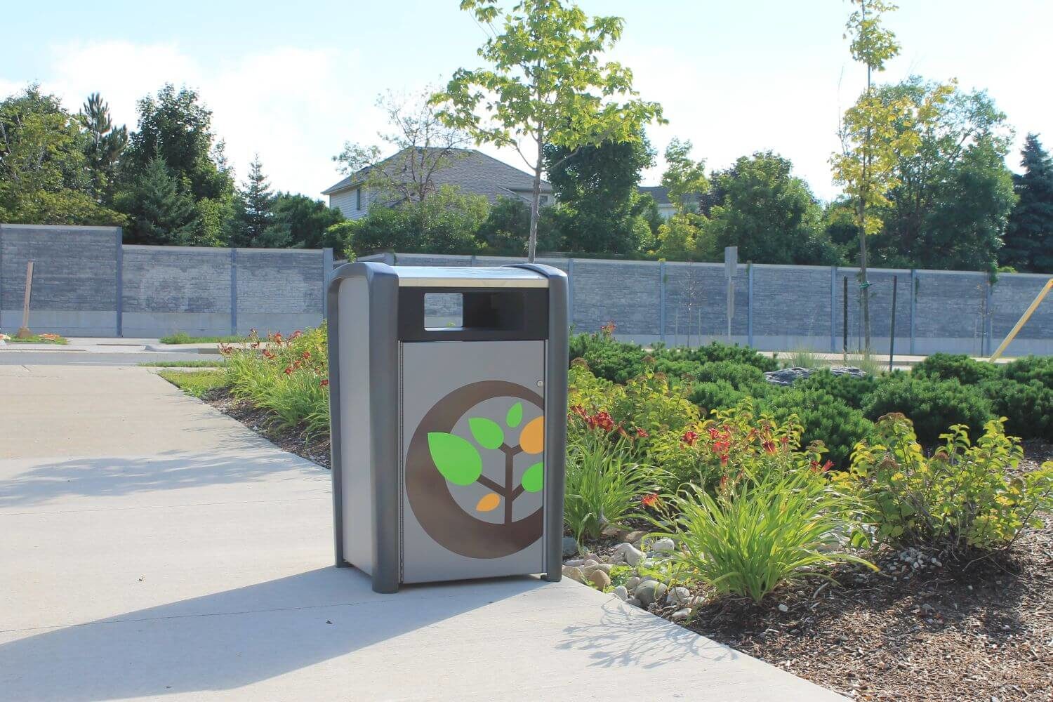 HOME_INSTALLATIONS_WASTE & RECYCLING_The Boarkwalk_1400 Trash Trash bin outside with gardens