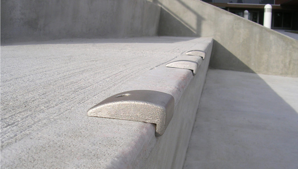 300 Skate Deterrent Wall Mount Maglin