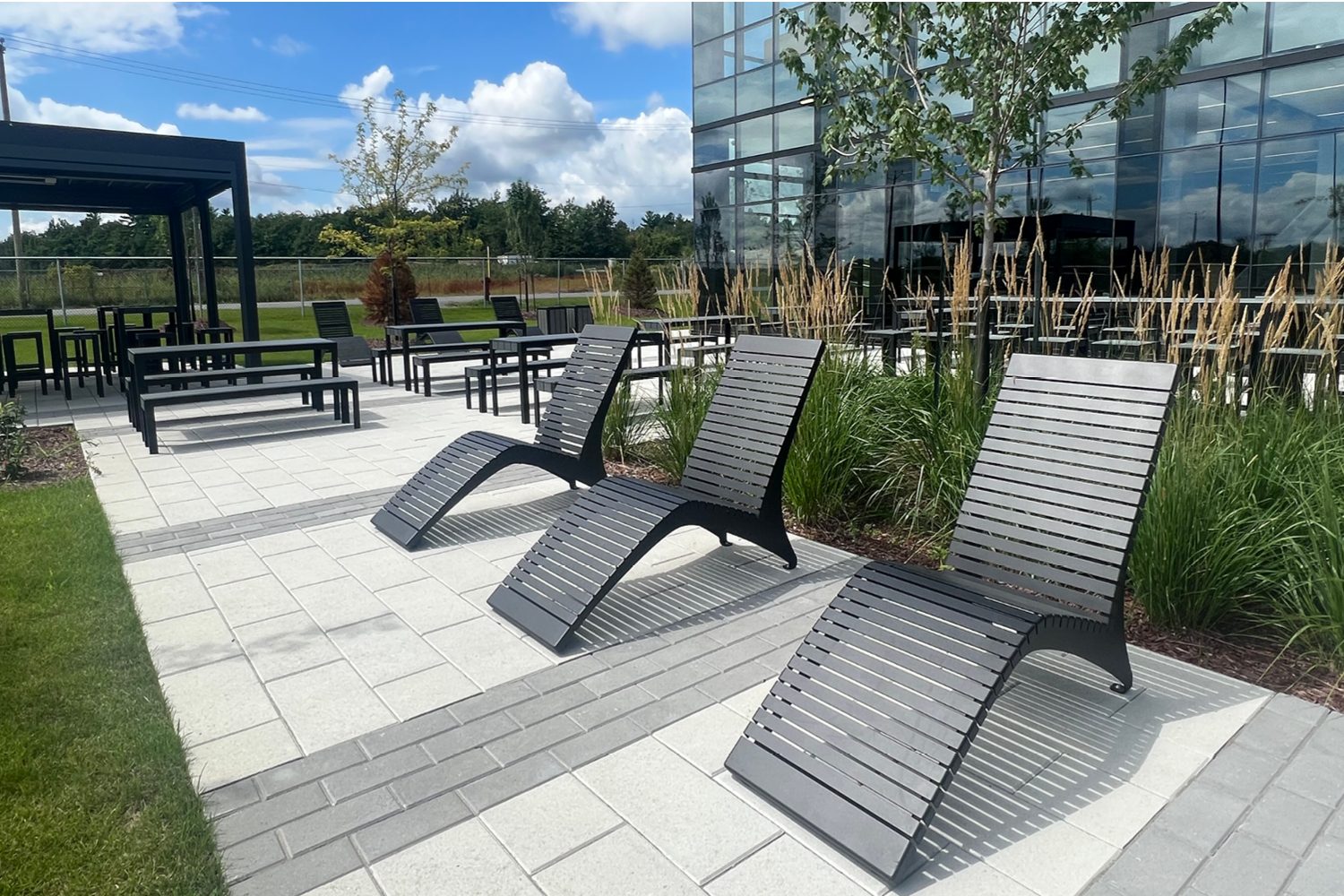 720 Chairs on a beautiful patio at Metro Distribution Center
