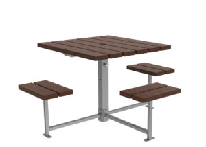 Table de pique-nique carrée pour l'extérieur avec banquettes attenantes, composée d'un cadre métallique et de lattes en bois foncé pour le plateau et les sièges, isolée sur un fond blanc.