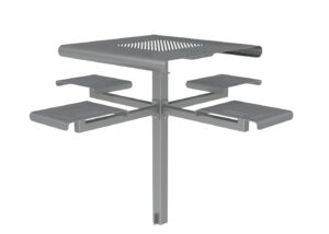 Table d'extérieur en métal avec un plateau carré et quatre banquettes attachées, le tout soutenu par un poteau central.